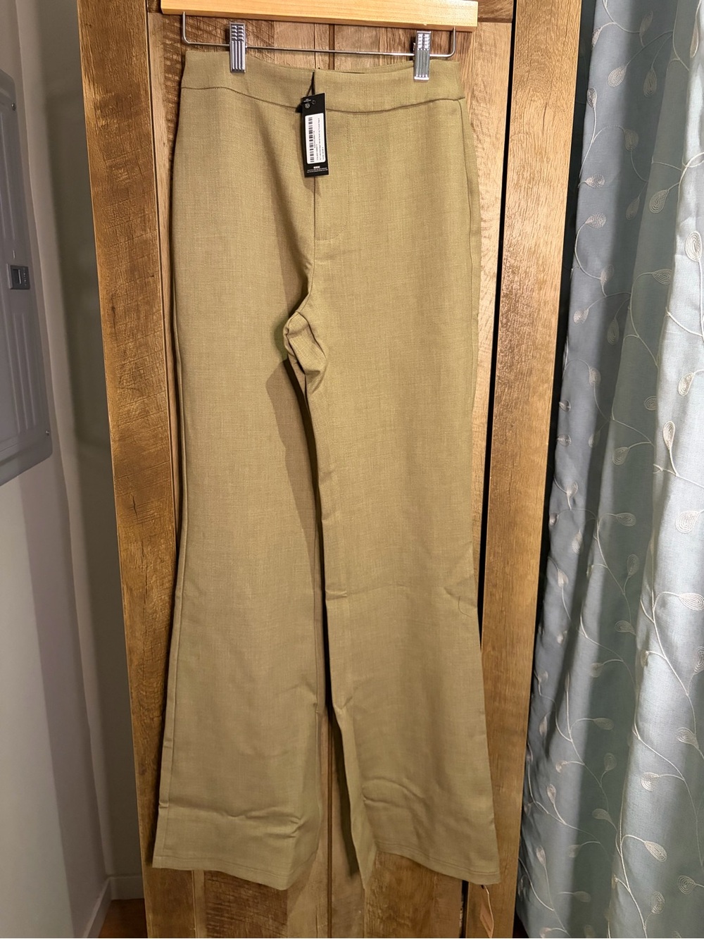 NWT PrettyLittleThing PLT Label Dark Sage Flared Trousers US 0